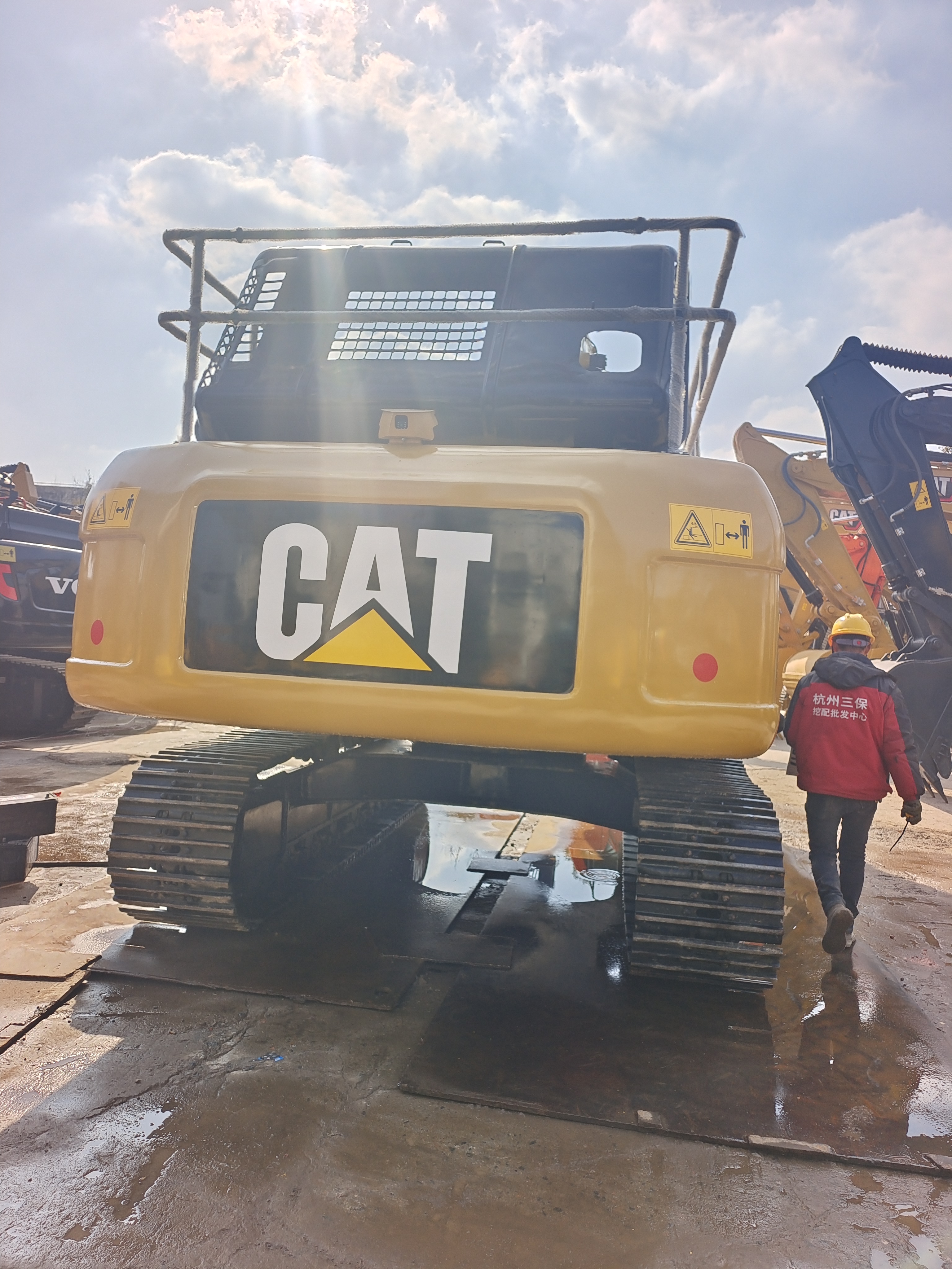 Caterpillar 330D Second Hand Excavator for Sale