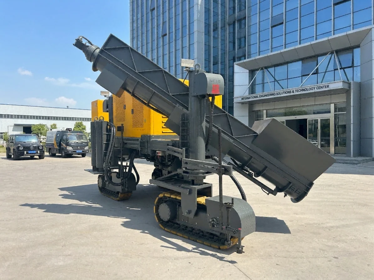 Slipform Paver | Canal & Curb Concrete Paving Machine | Factory Direct