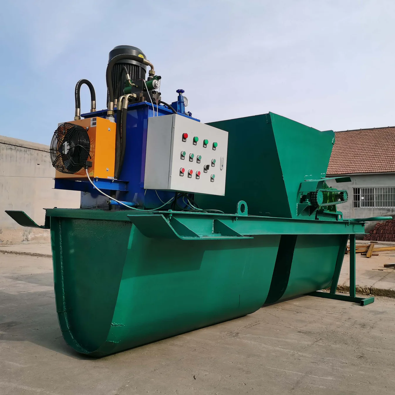 U-Shaped Canal Lining Machine | Efficient Concrete Canal Construction Equipment | Factory Direct Supply