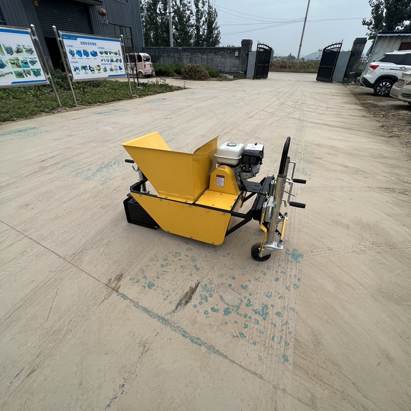 This multi-functional curbstone forming machine supports the production of various precast components such as paving bricks and slope protection bricks.