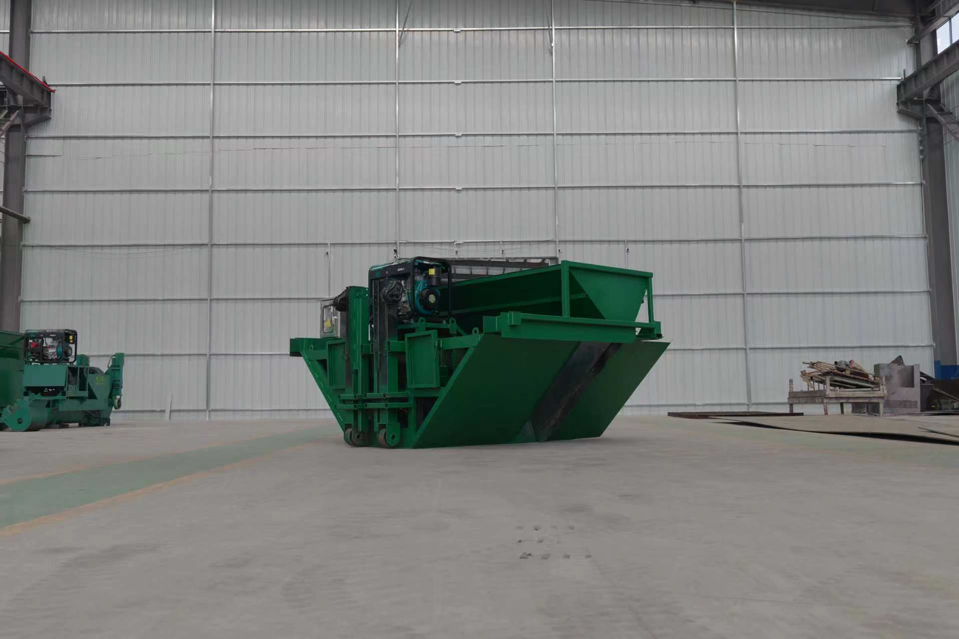 Concrete Canal Lining Machine | Improve Irrigation & Drainage Construction Efficiency