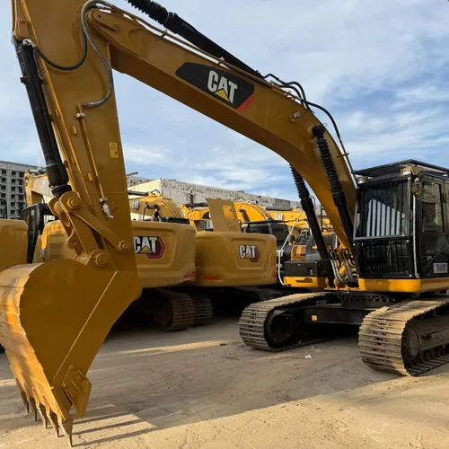 CAT 325D2L With 3 cameras, top‑mounted large guardrail, highest configuration.