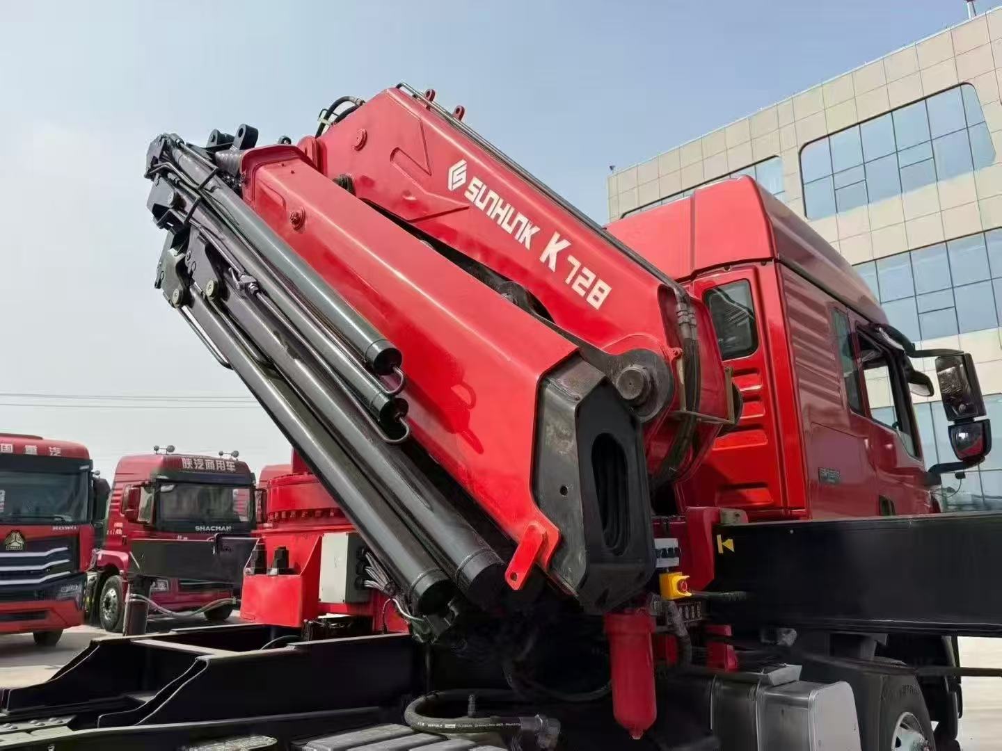 Fully Inspected Used Folding Crane Truck Heavy Duty 6×4 Chassis Stable Hydraulic Lifting System Full Customs Clearance Documents Ro-ro Shipment