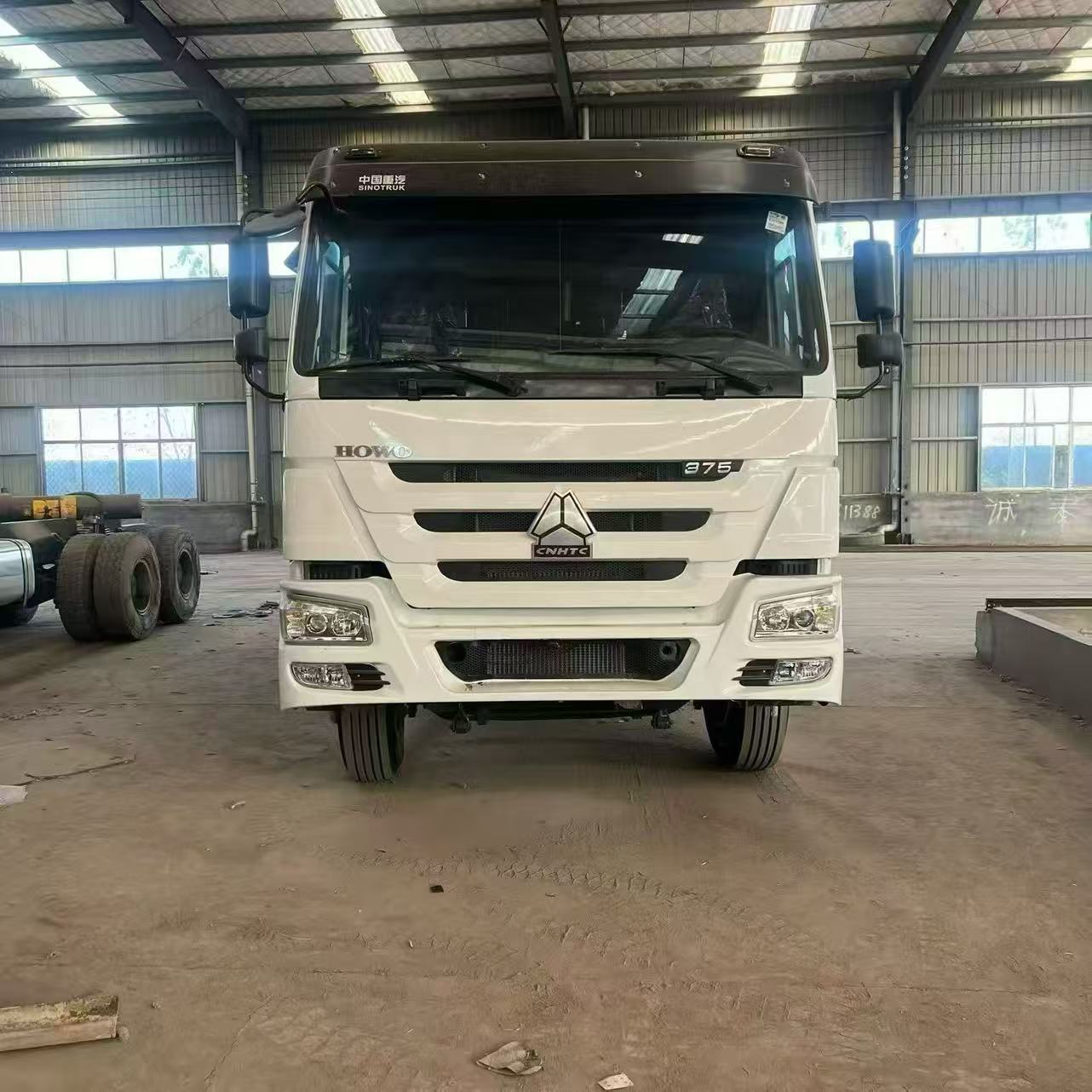 Used HOWO 375HP 6×4 Rear Tipper Dump Truck Custom White Cab Black Cargo Box For Mine Sand Stone Construction Transport Whole Vehicle Export FOB USD Price Available