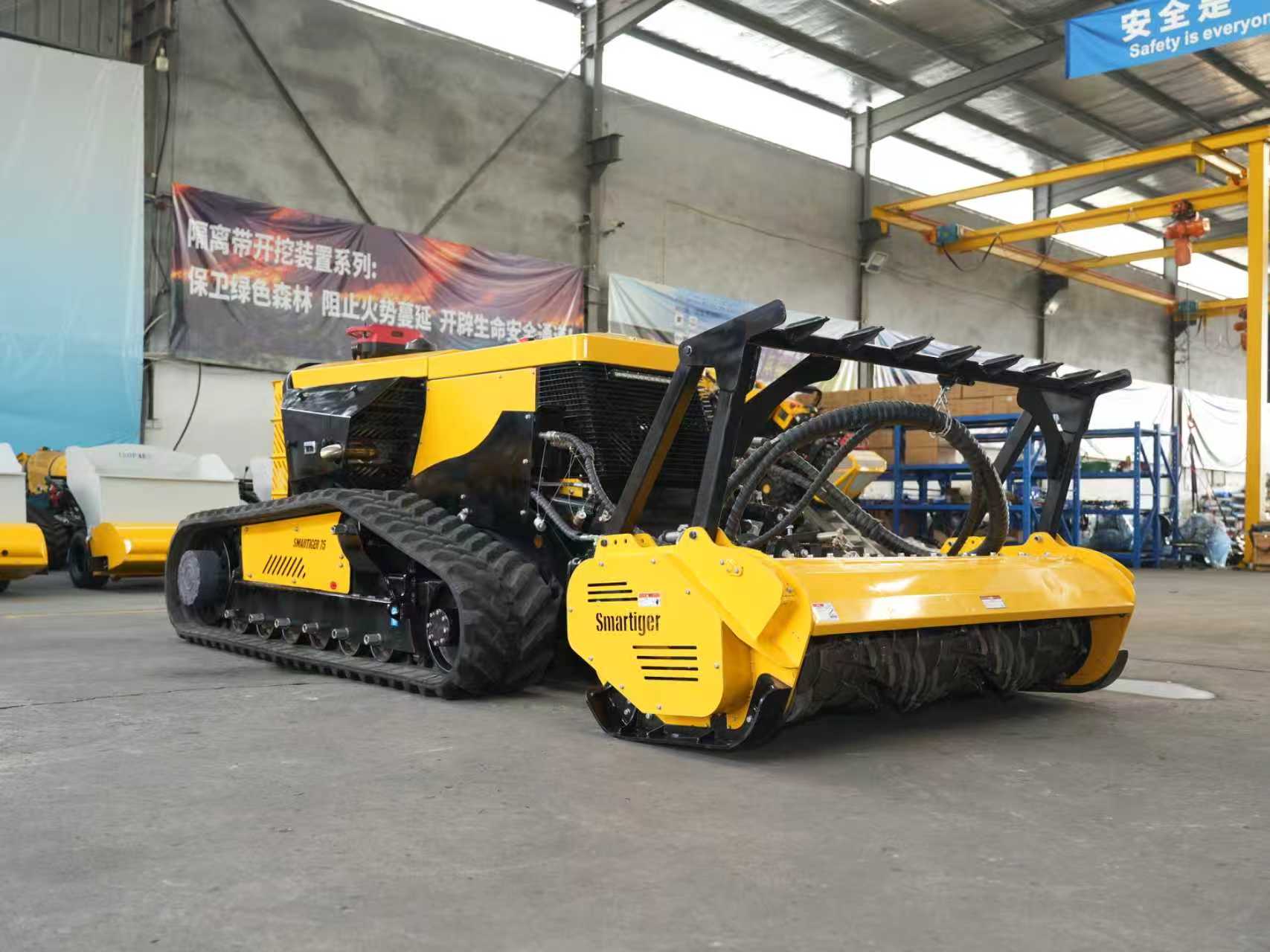 75 HP Full-Hydraulic Remote Controlled Fire Break Clearing Robot, Forest Wood Shredding Brush Cutter