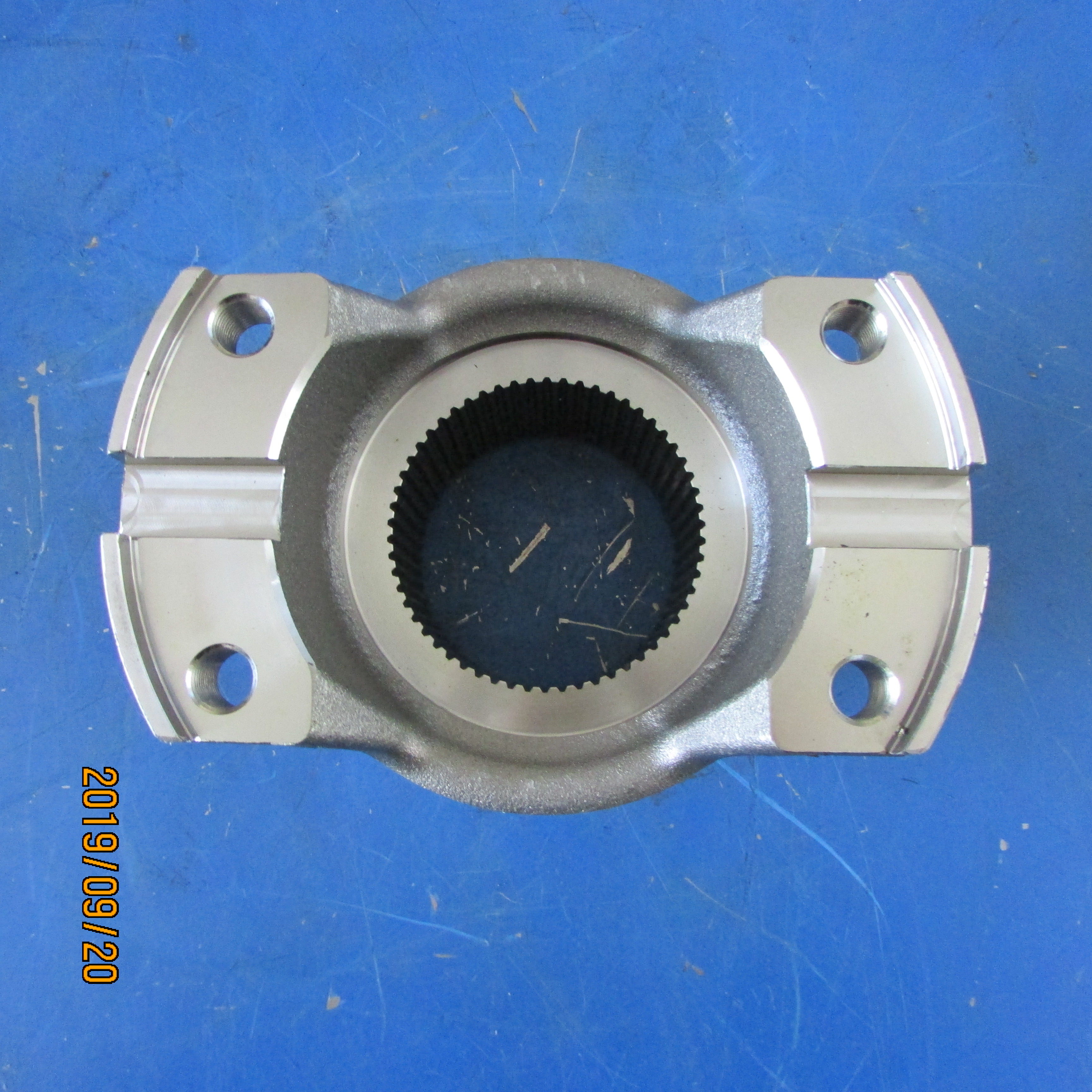 XCMG Rear Final Drive Input Flange 860120053 | Driveline Connection, Power Transfer Key Part