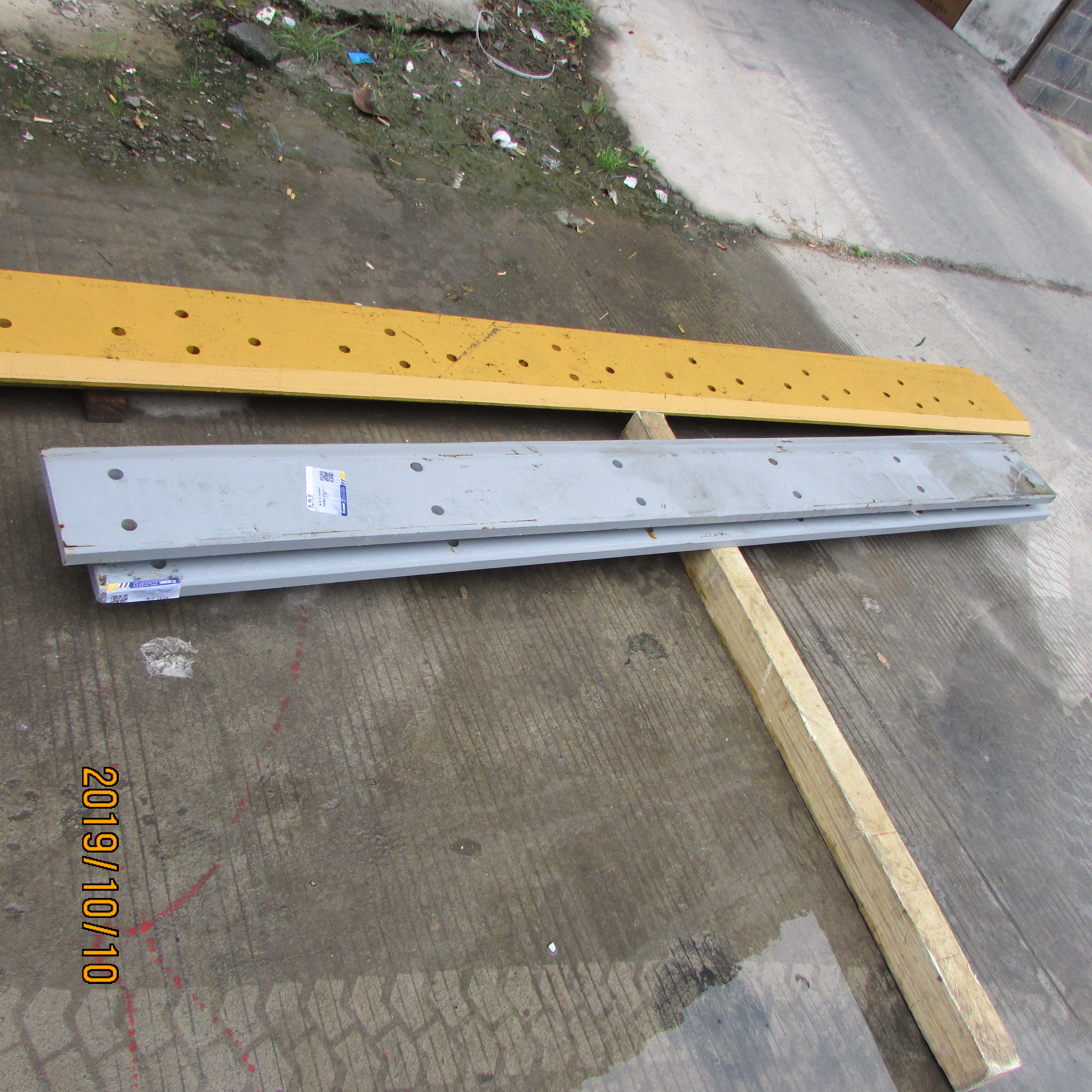 XCMG Heavy Equipment Bucket Spare: Cutting Edge 252604827
