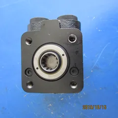 XCMG  803086403 Steering Valve (Splined) – Xcel80 Series Hydrostatic Steering Unit