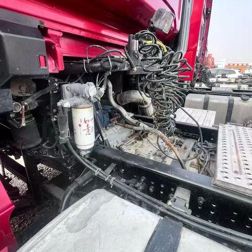 Good Condition 200,000 KM Shacman X5000 Prime Mover Composite Board 4.11 Axle Ratio Stable Power Full Export Documents Ro-ro Shipment Available