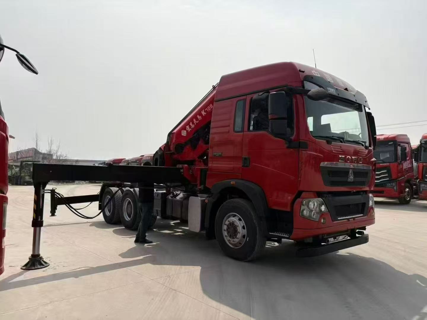 Fully Inspected Used Folding Crane Truck Heavy Duty 6×4 Chassis Stable Hydraulic Lifting System Full Customs Clearance Documents Ro-ro Shipment