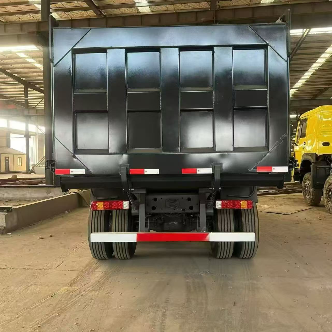 Used HOWO 375HP 6×4 Rear Tipper Dump Truck Custom White Cab Black Cargo Box For Mine Sand Stone Construction Transport Whole Vehicle Export FOB USD Price Available