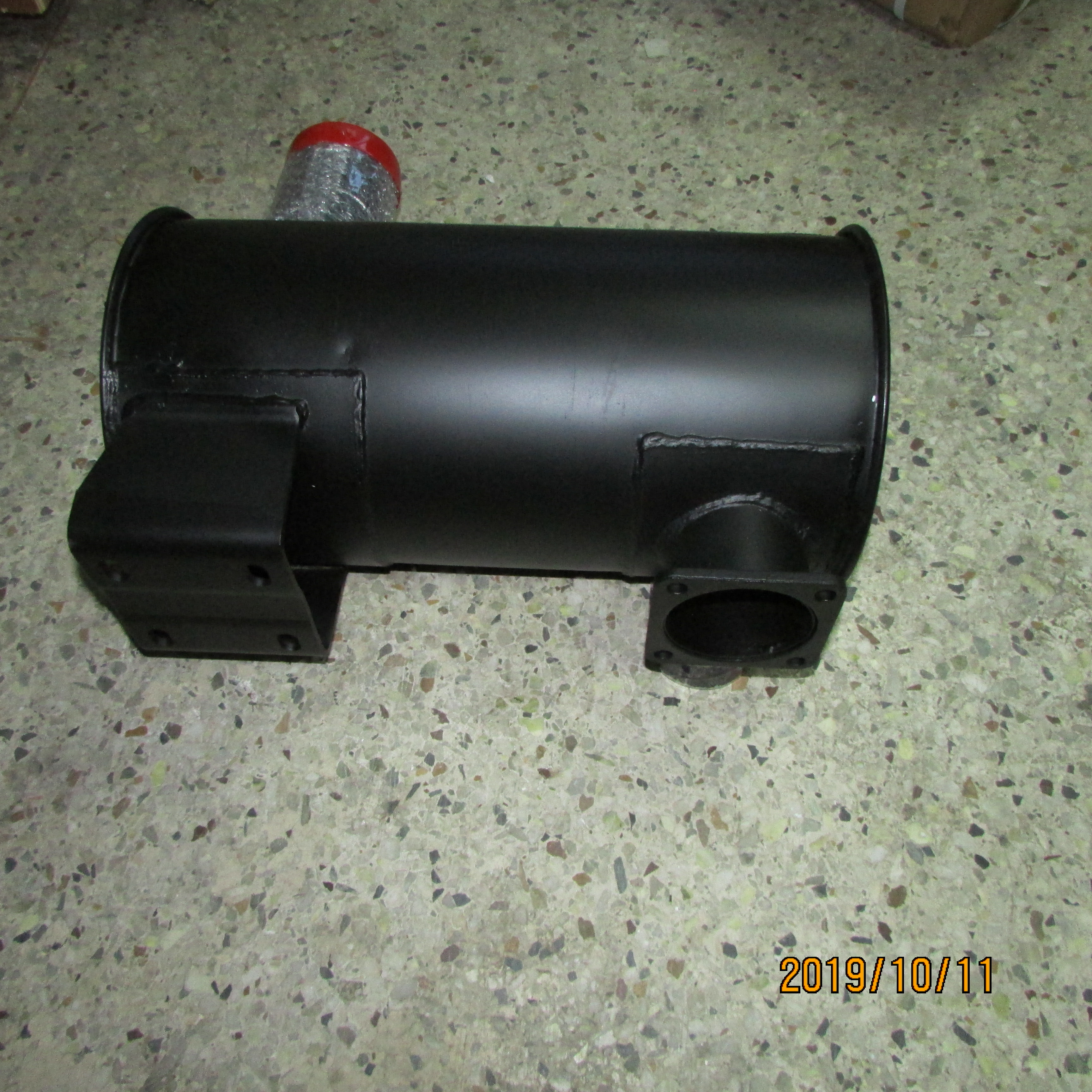 Exhaust Silencer 860132618 | XCMG Host Diesel Exhaust Noise-Reduction Part (= 860126192)