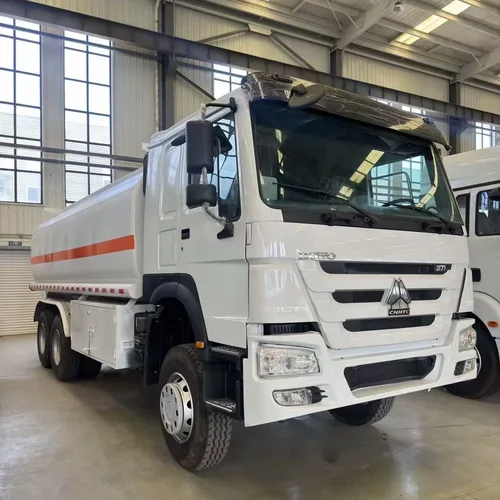 Refurbished HOWO 371HP 6×4 Fuel Tank Truck 25000L With Fuel Dispenser