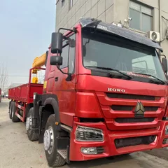 Used Refurbished Sinotruk HOWO 8x4 Lifting Truck 12Ton Hydraulic Crane For Construction