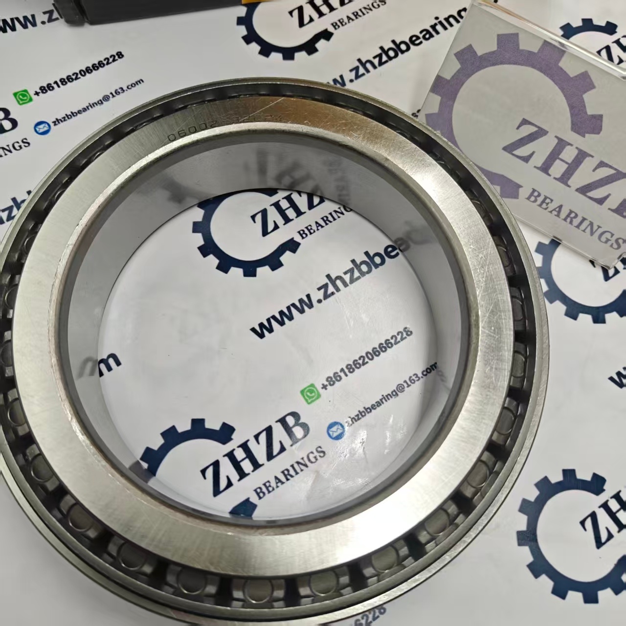 06002-32024 Tapered Roller Bearing for Komatsu Bulldozer D375A-5 D375A-6 Replacement Spare Parts