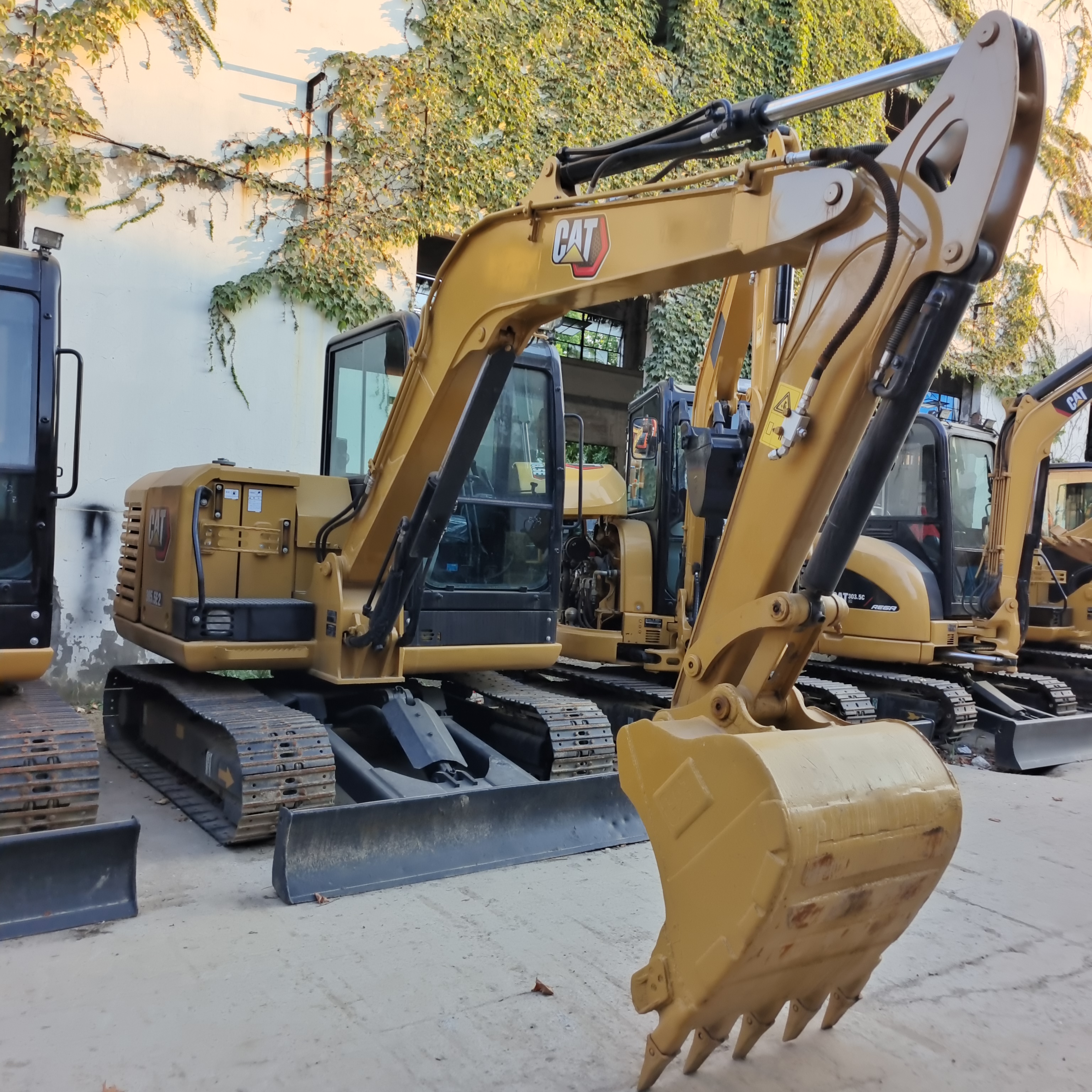 Quality Used Excavator Cat 305.5e 306 307 with CE EPA Approval
