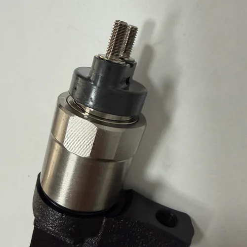 Product model:095000-9041, OEM part number: compatible with Isuzu and Sumitomo 4HK1 and 6HK1 series engines