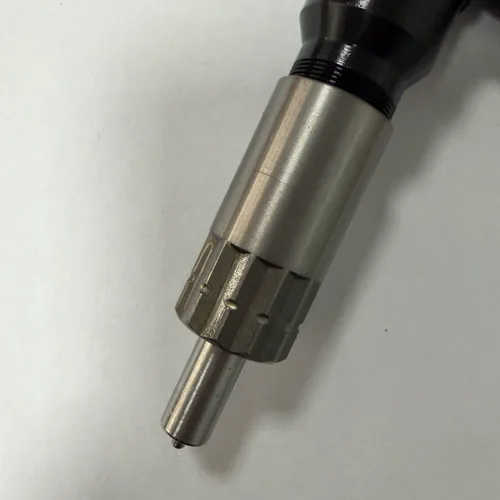 Product model:095000-9041, OEM part number: compatible with Isuzu and Sumitomo 4HK1 and 6HK1 series engines