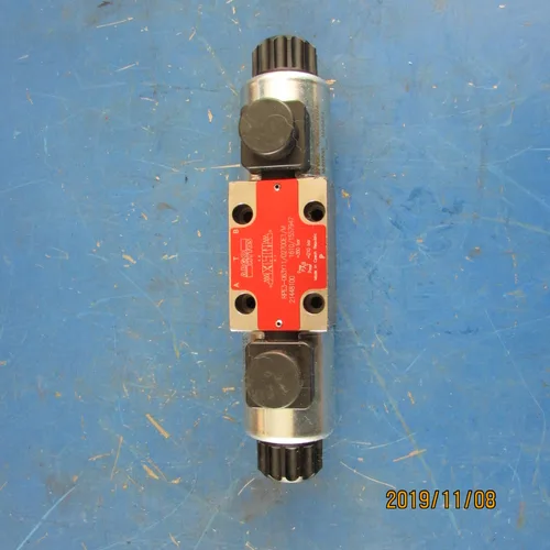 XCMG Paver Solenoid Directional Valve – PN 803069204 / RPE3-06-3Y11/02700E1 | OEM ARGO-HYTOS | Fits RP803/RP953/RP1253/RP1356