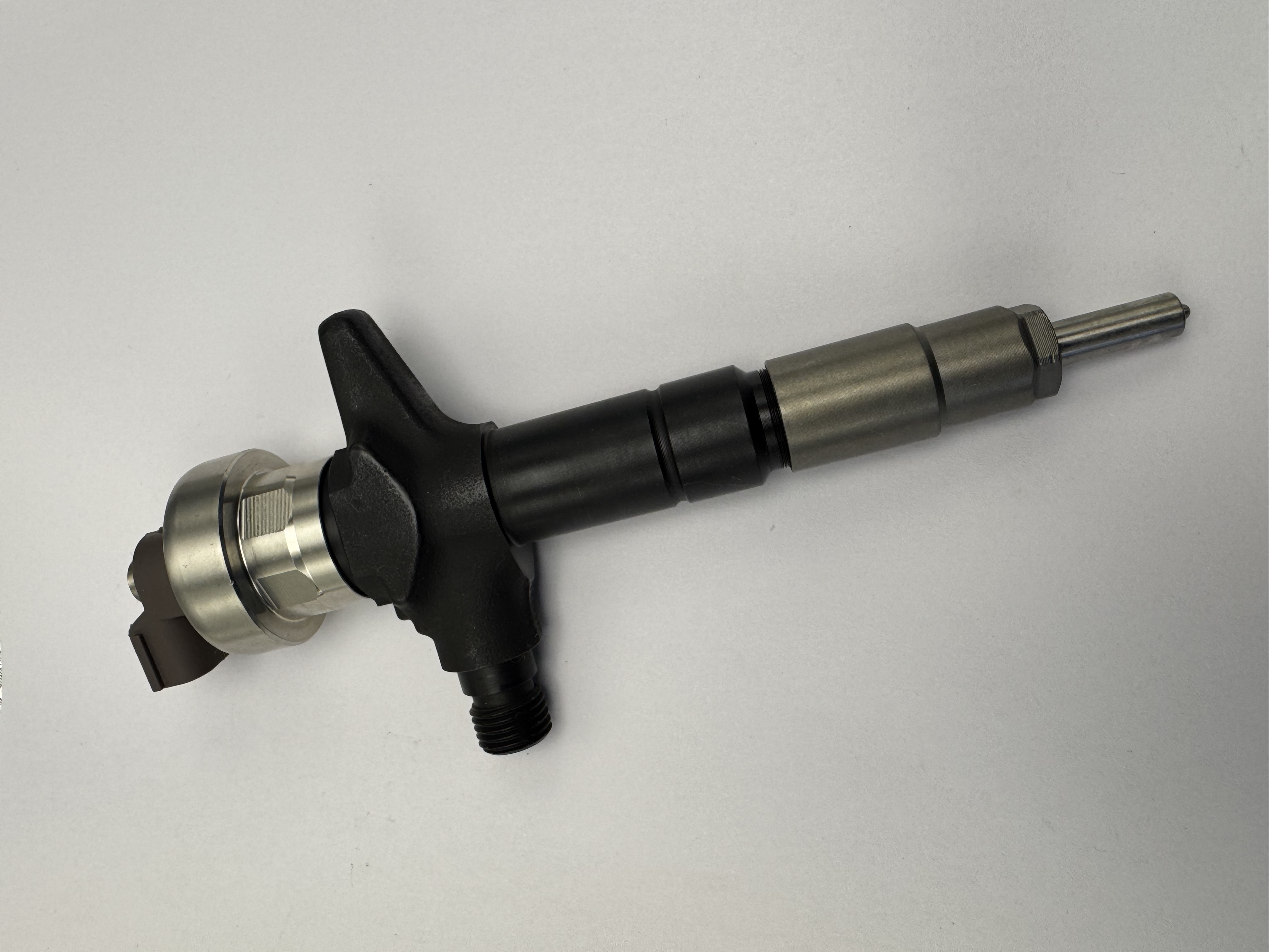 Injector 095000-9960 OEM 8-97435029-0 Fits Isuzu 4JJ1 / 4JK1 Engine
