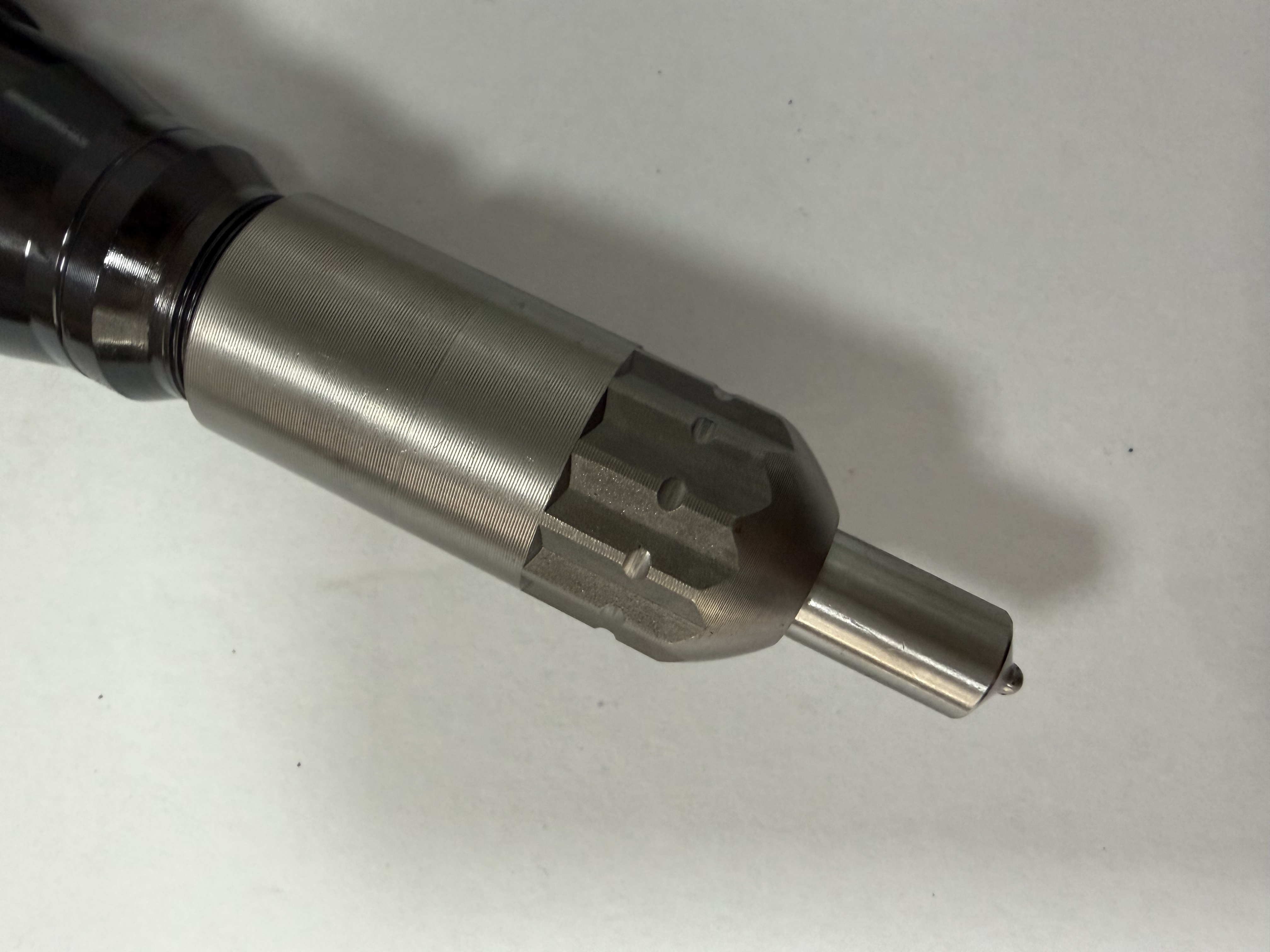 Injector 295050-1440 OEM 23670-E0570 Fits Kobelco 210/250/260-8 Hino J05 J08 Engine
