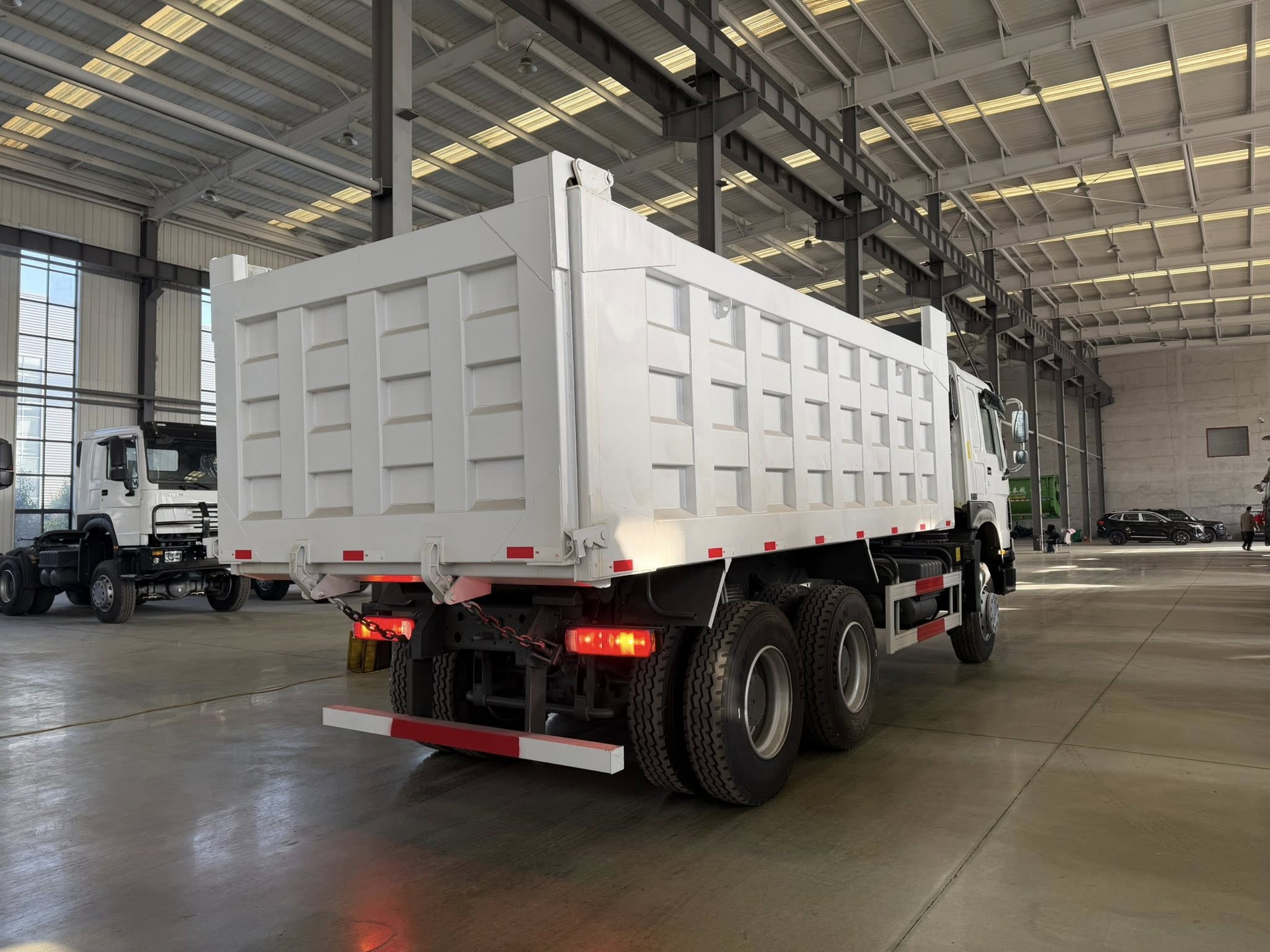 SINOTRUK HOWO 371HP 6×4 Dump Truck