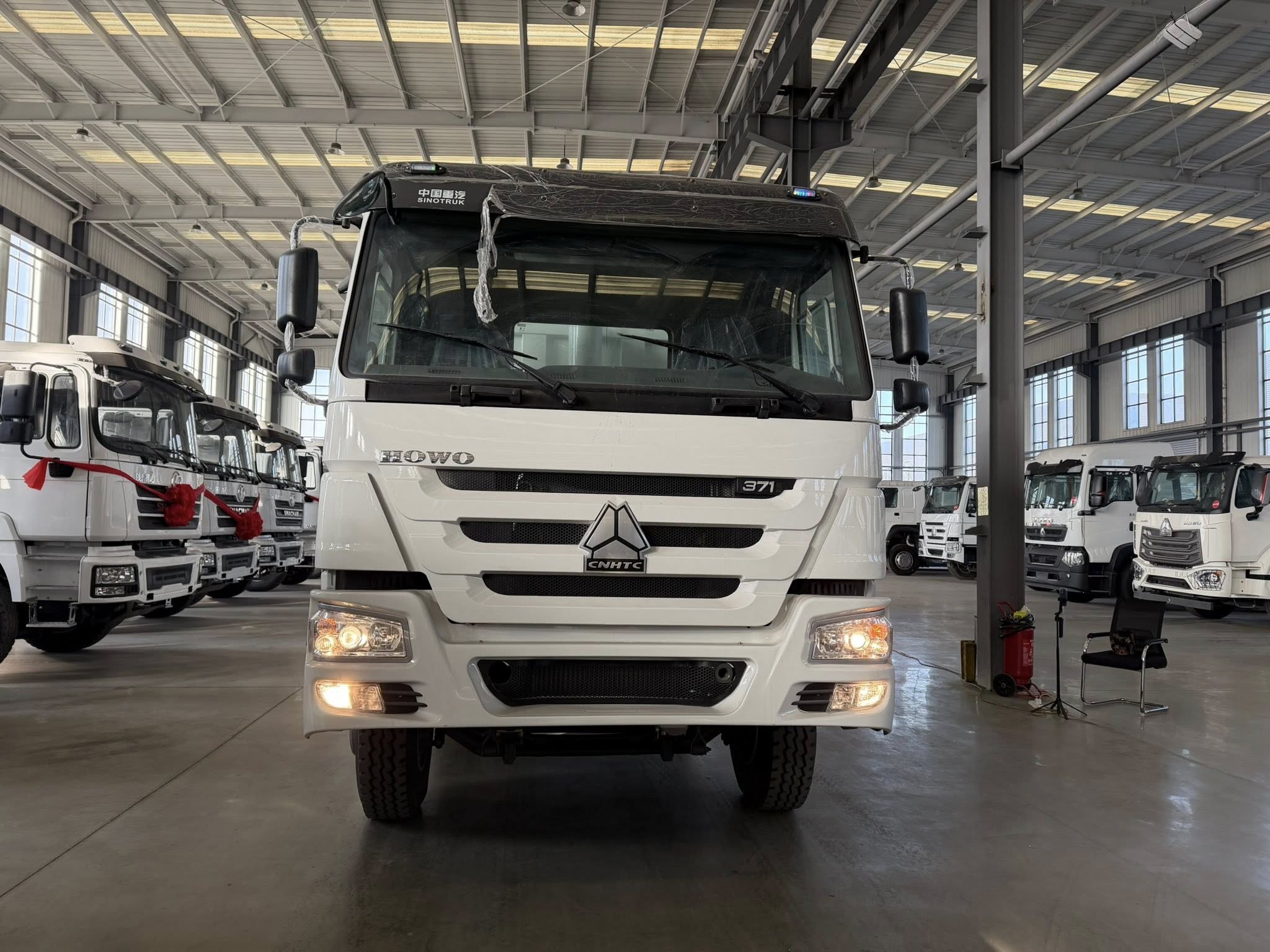 SINOTRUK HOWO 371HP 6×4 Dump Truck