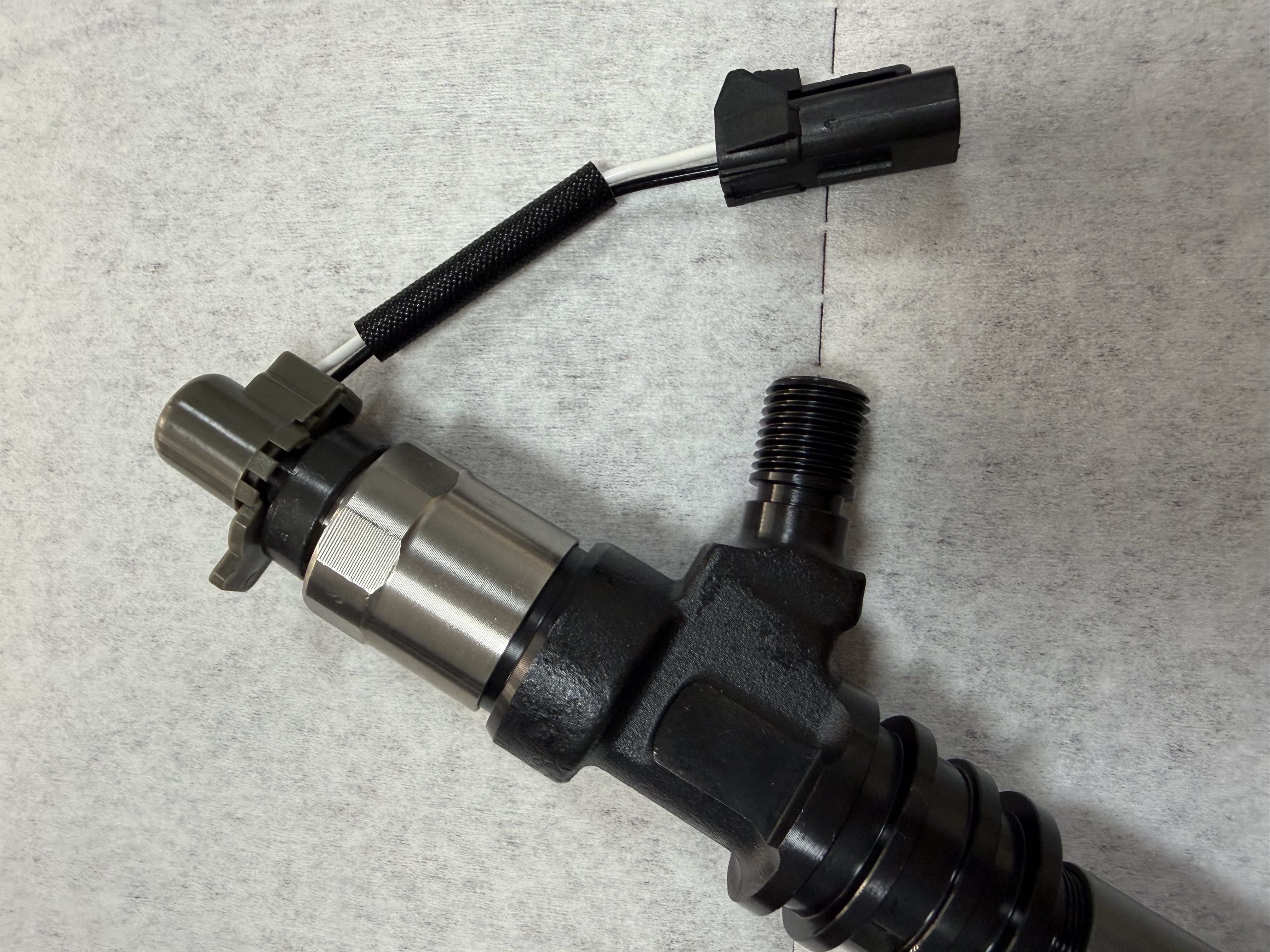 Injector 295050-0260 OEM ME306476 Fits Mitsubishi 6M60 Engine