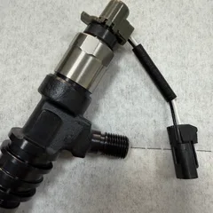Injector 295050-0260 OEM ME306476 Fits Mitsubishi 6M60 Engine