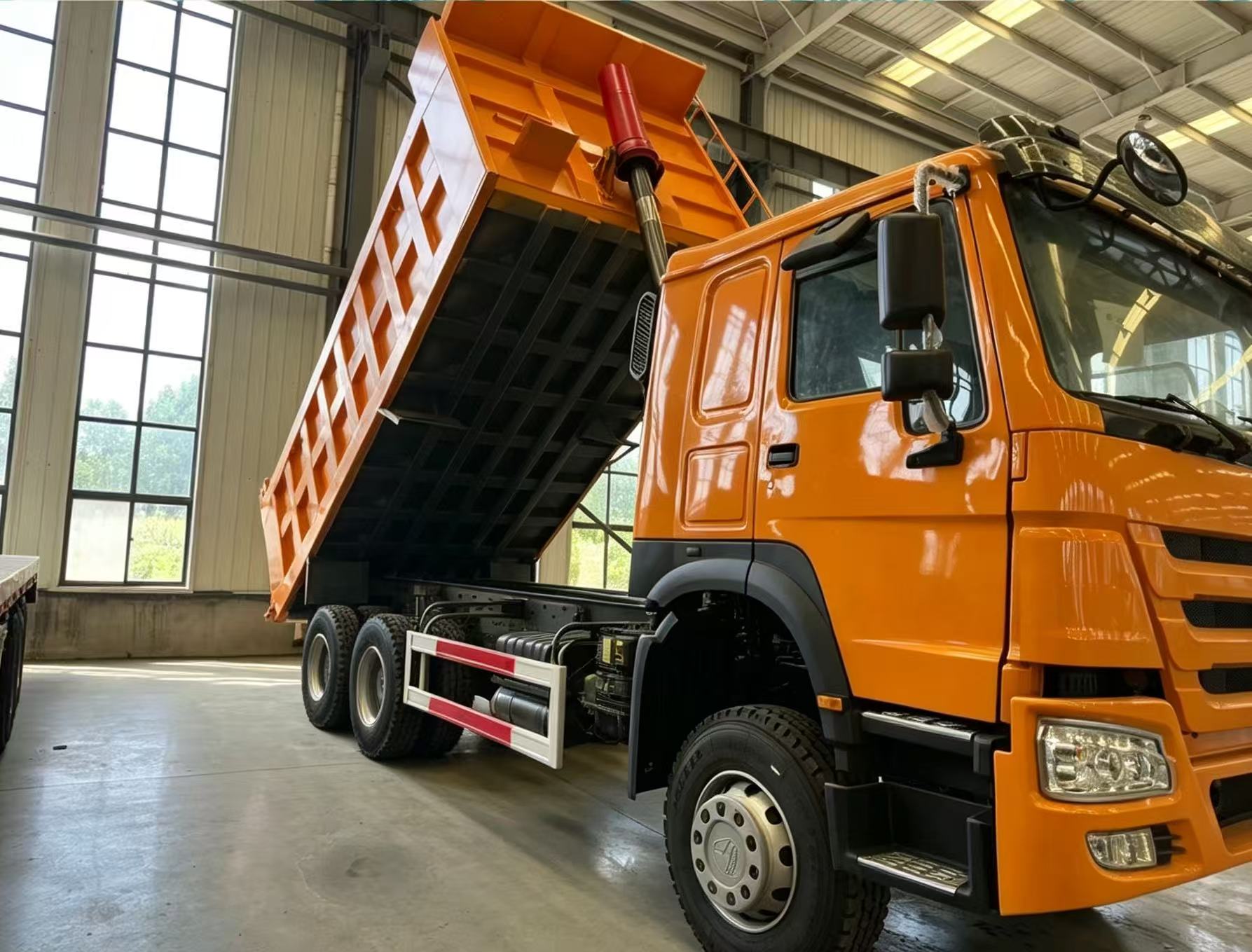 Refurbished SINOTRUK HOWO NX 6×4 Tipper Truck, 400HP