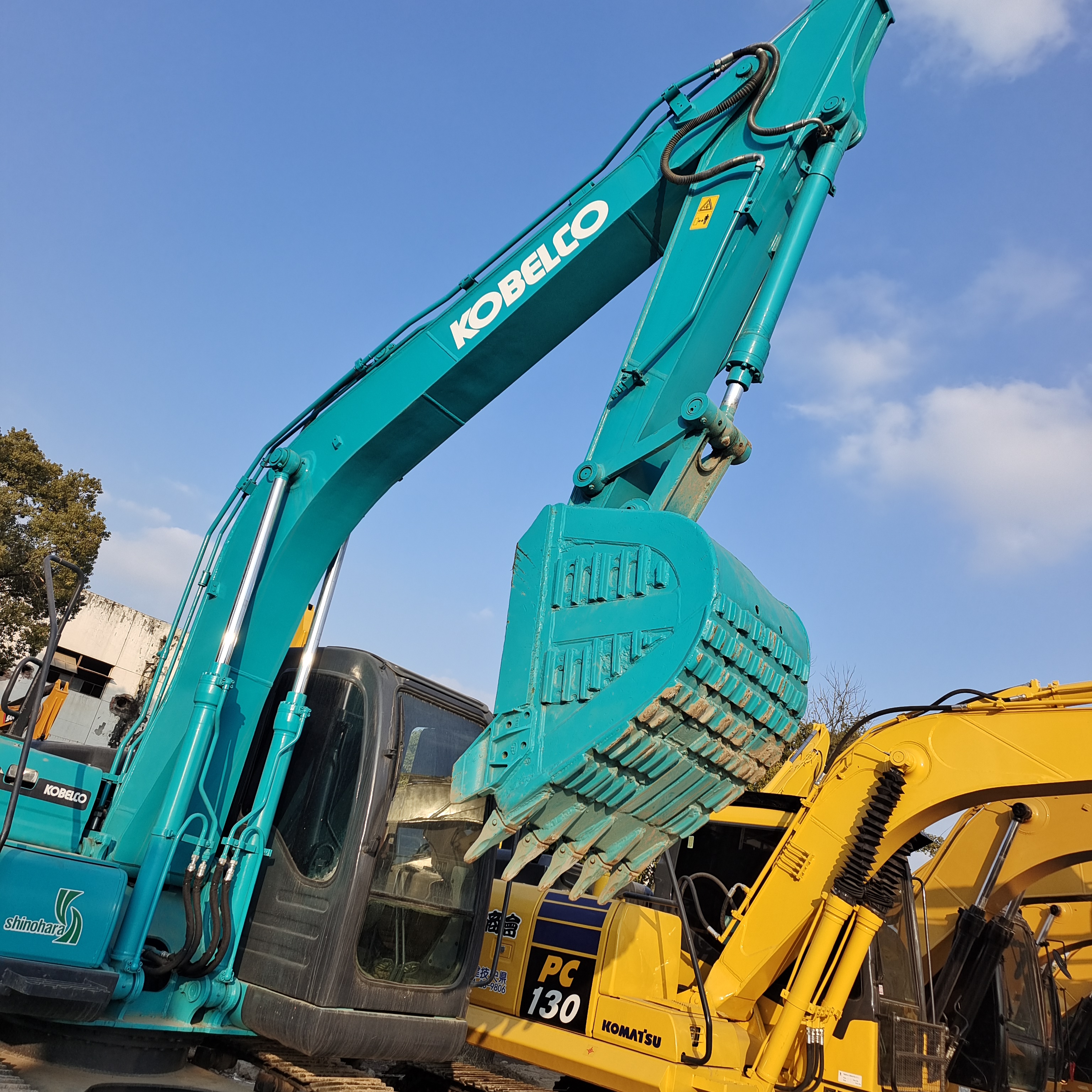 Quality Used Excavator Kobelco SK140 with CE EPA Approval