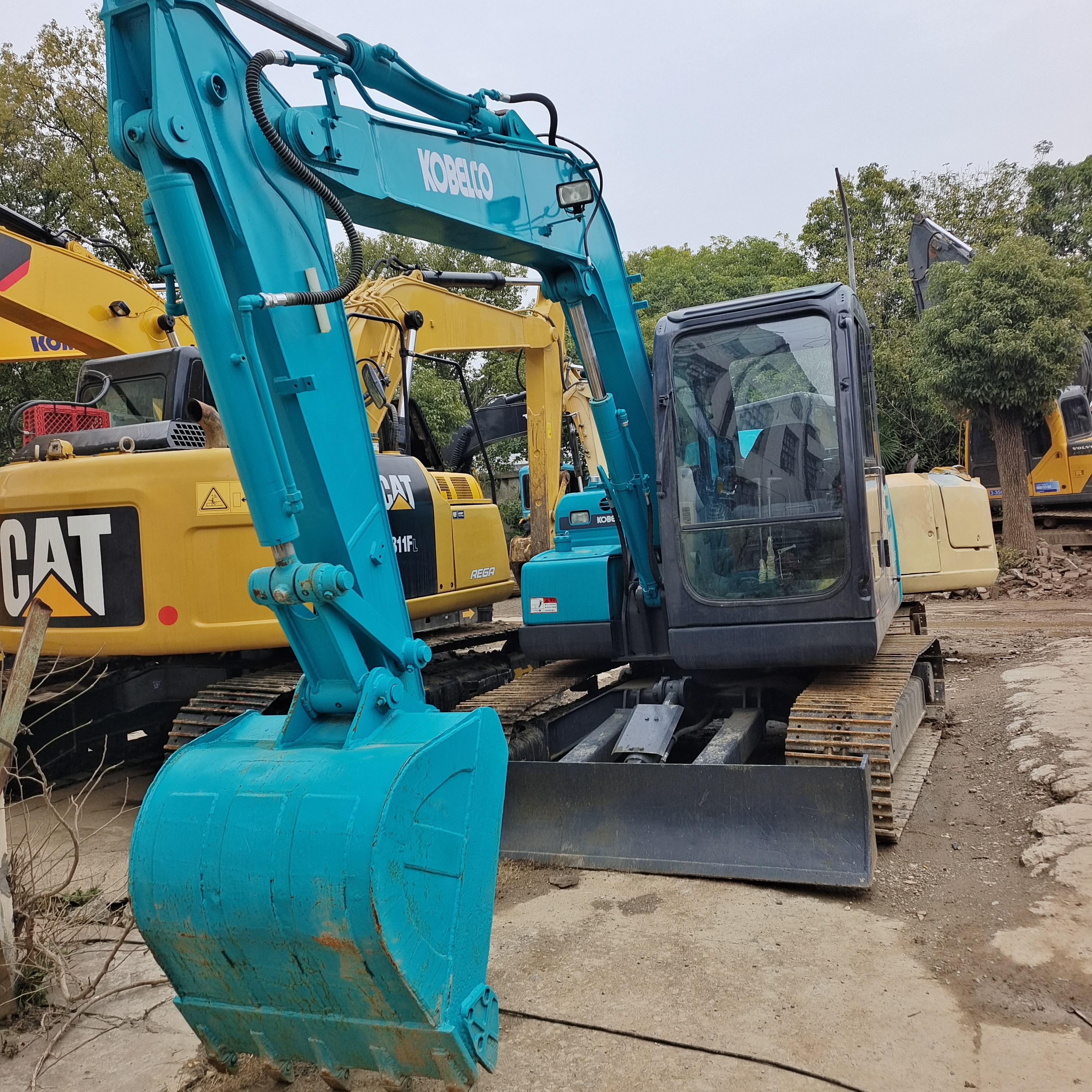 Original Used Kobelco SK75 Crawler Excavator 30tons Model SK140 SK200-8for Sale