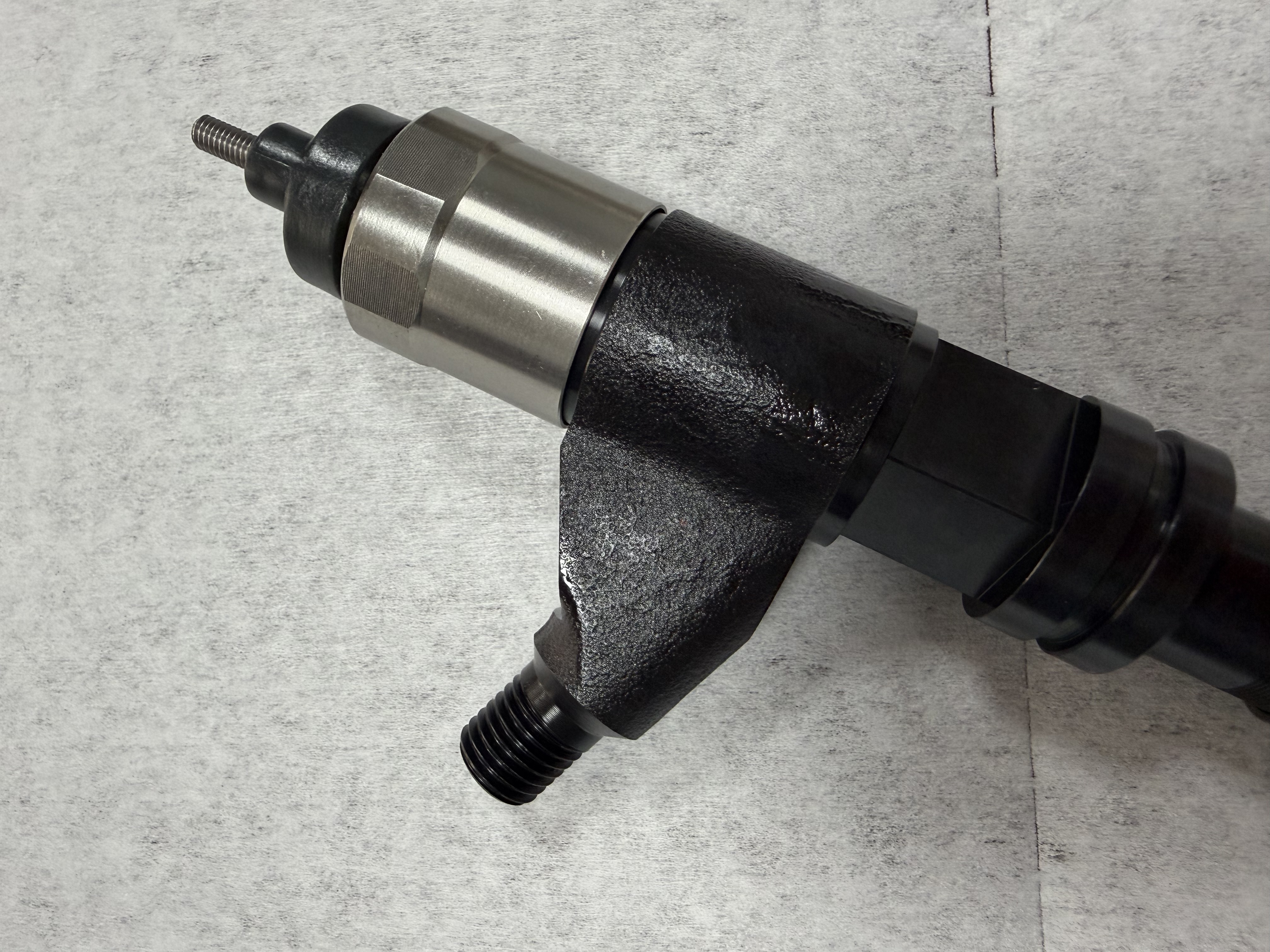 Injector 095000-6311 OEM SE501925 Fits John Deere 4045T 6068T Engine