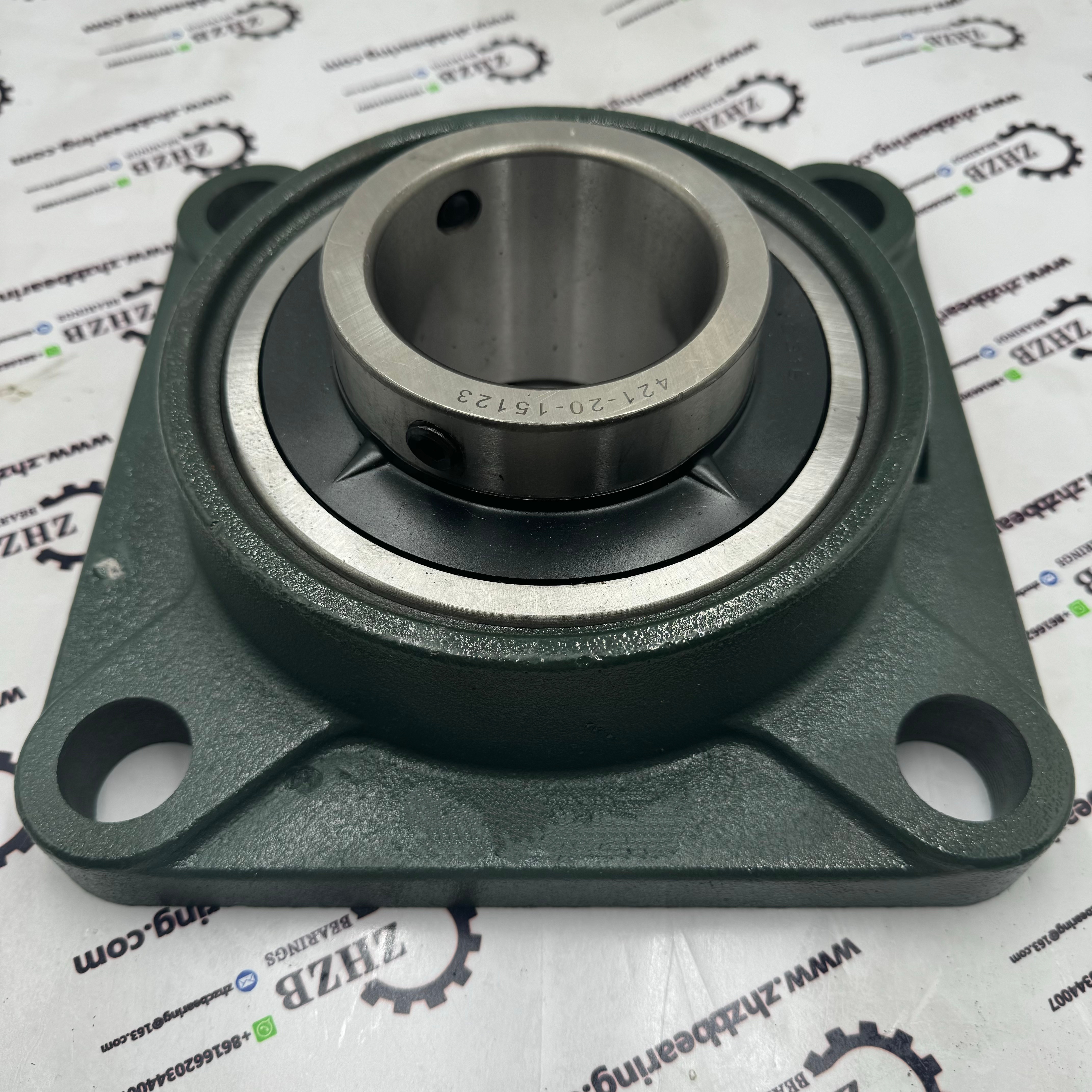 421-20-15123 Square Flange Bearing for Komatsu Wheel Loader WA400-5 WA420-5 WA430-6 WA470-6 WA480-6 Replacement Spare Parts