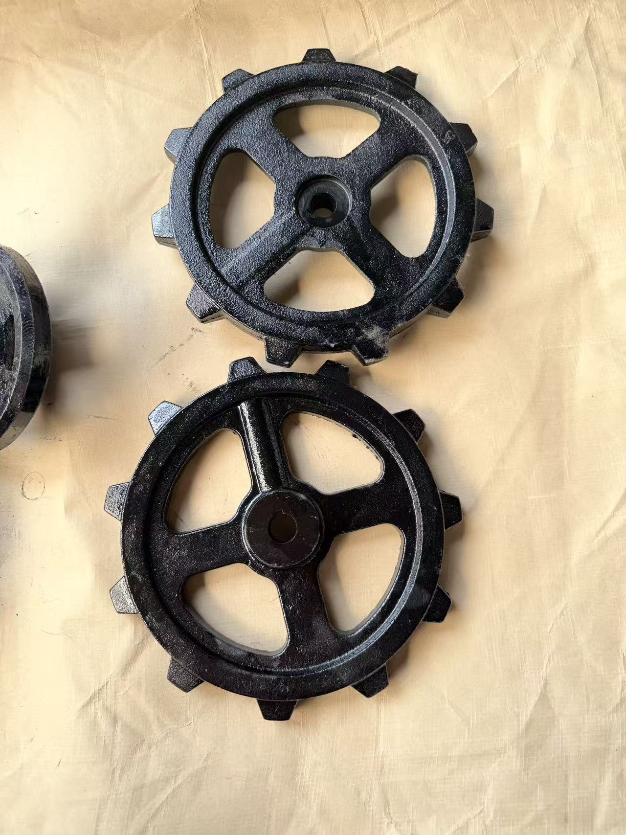 Track Support Roller For Remote Control Tracked Mower, Ductile Iron Idler Wheel OD 130mm & 160mm, Crawler Chassis Spare Parts