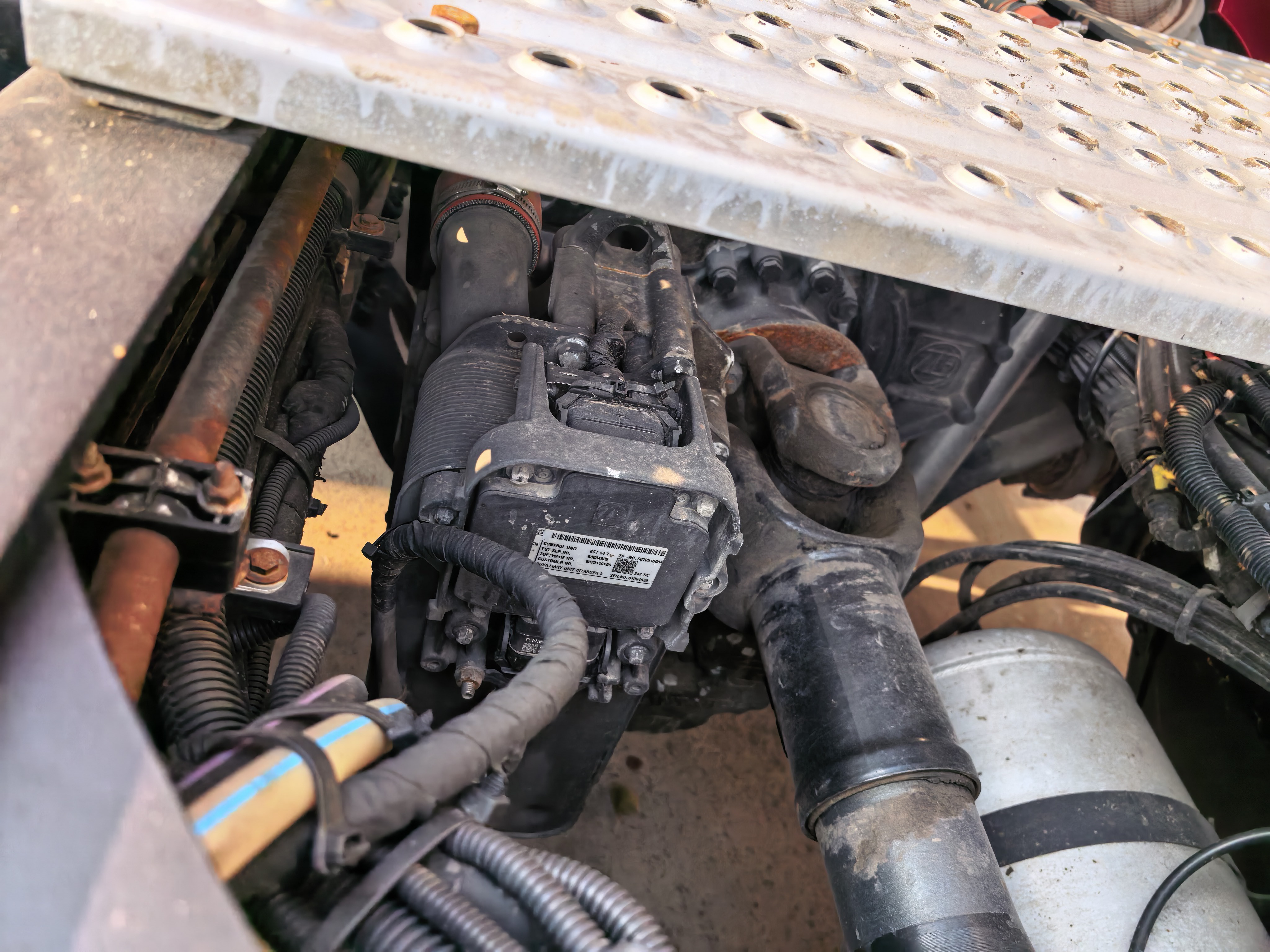 Shacman Delong X5000 6×4 Tractor Head