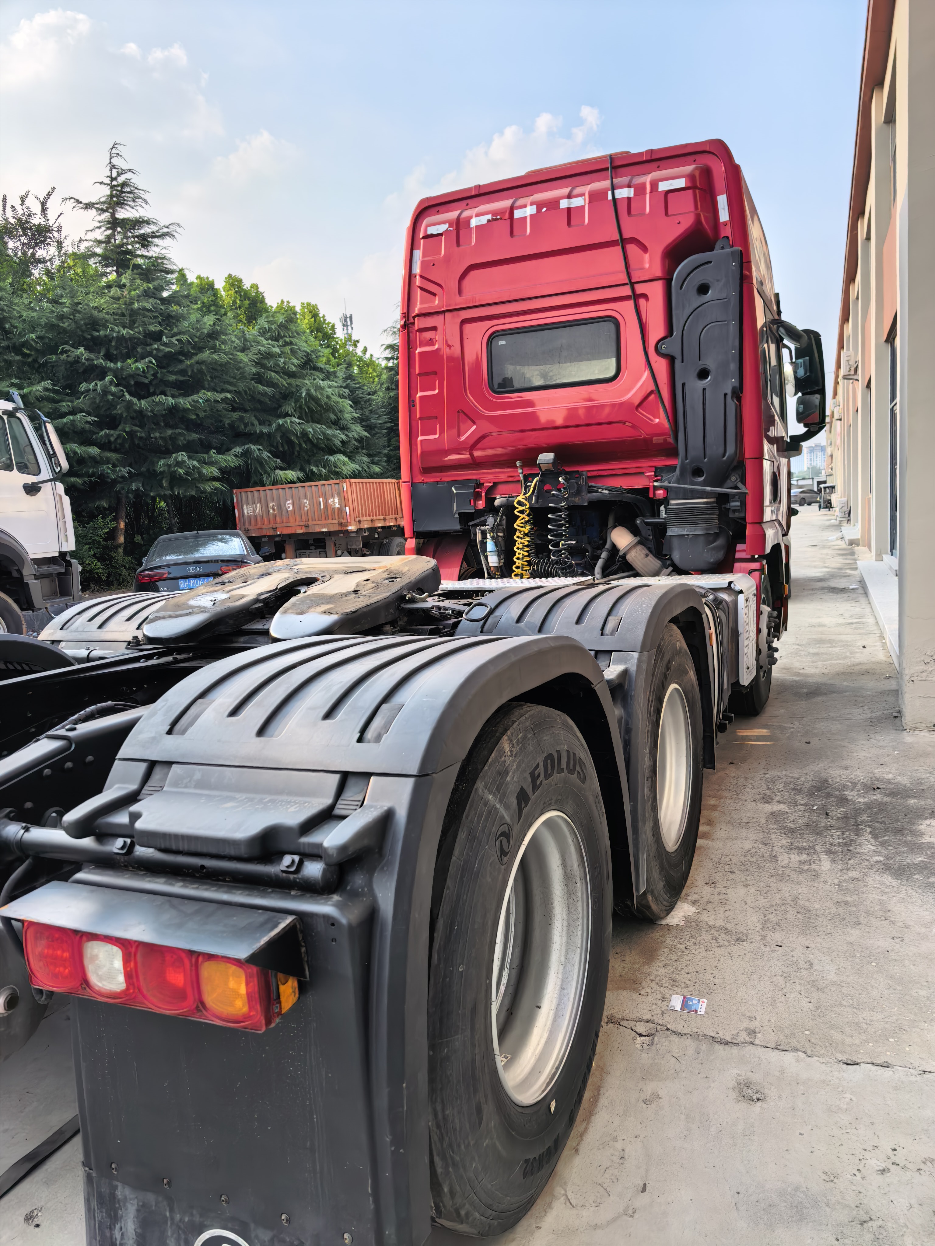 Shacman Delong X5000 6×4 Tractor Head