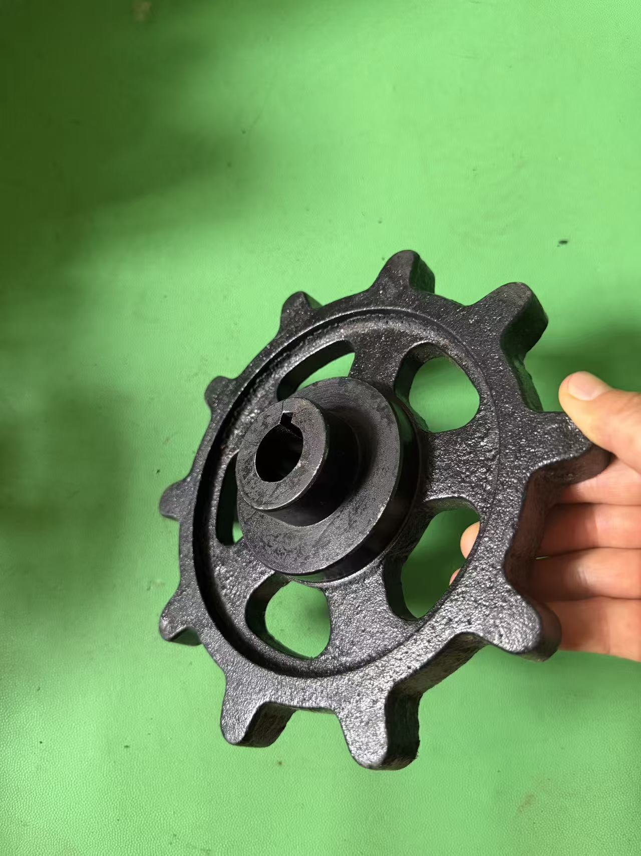 Track Drive Sprocket For Remote Control Tracked Mower, 10 Teeth 60 Pitch Ductile Iron Drive Gear With Taper Bore