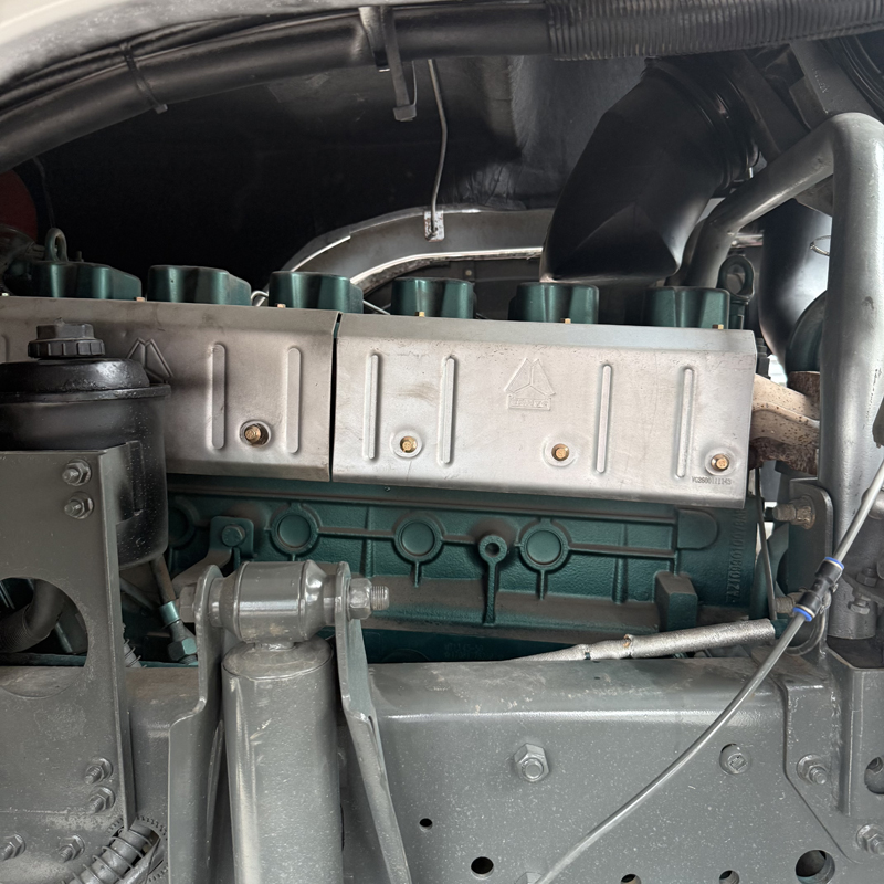 Refurbished HOWO 6x4 Tractor Head For Long Distance Cargo & Engineering Transport