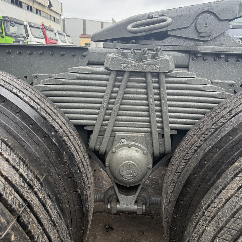Refurbished HOWO 6x4 Tractor Head For Long Distance Cargo & Engineering Transport