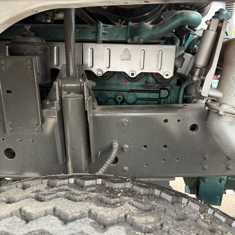 Camión Mezclador de Concreto HOWO 6x4 Refurbished para Transporte de Concreto en Construcción
