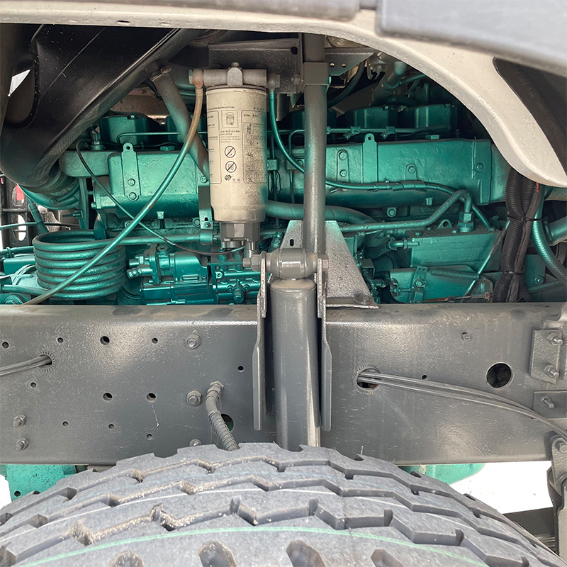CAMIÓN CISTERNA REHABILITADO HOWO 6X4 PARA TRANSPORTE DE DIESEL Y GASOLINA