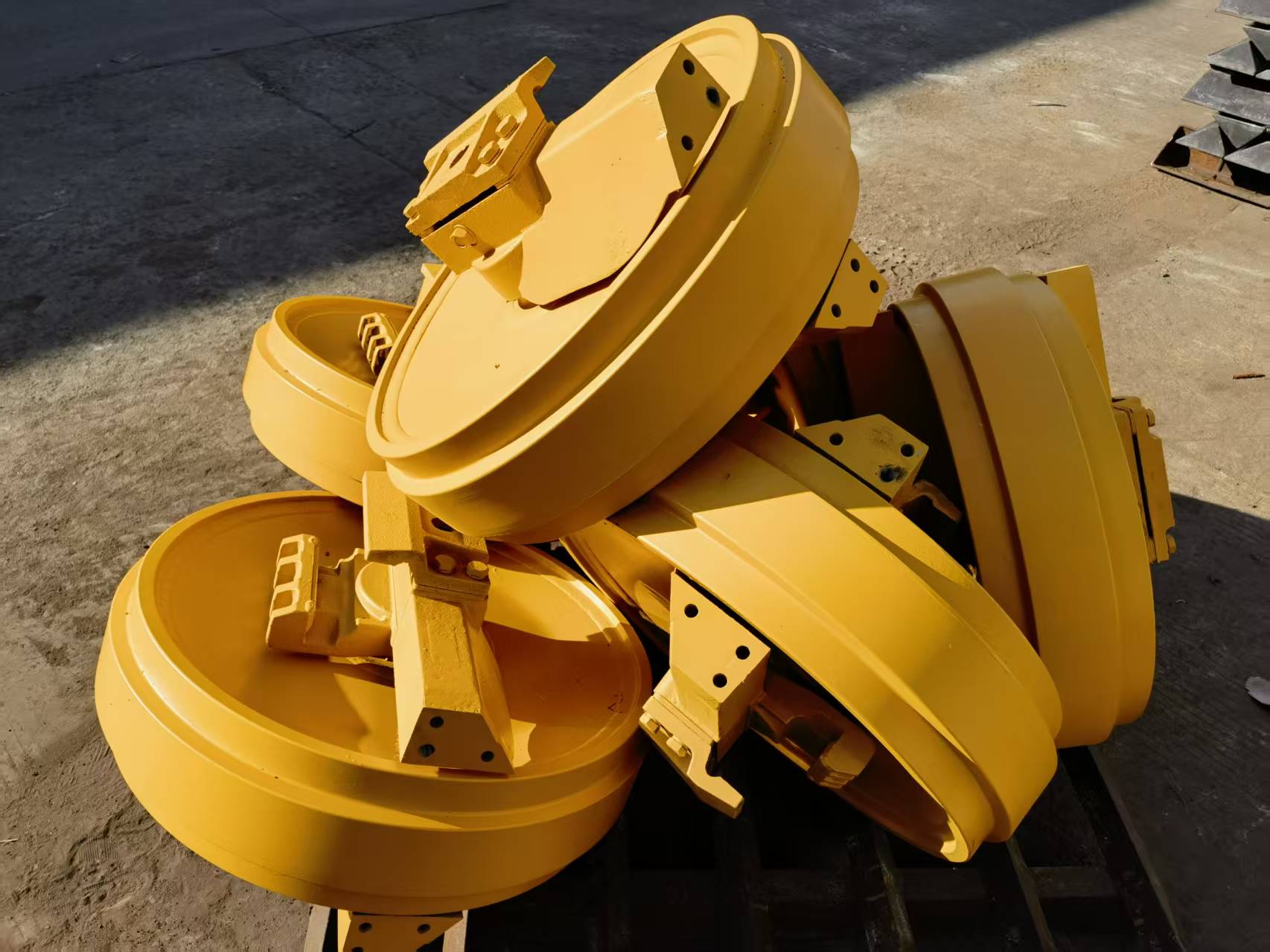 Shantui SD160 Idler Assembly