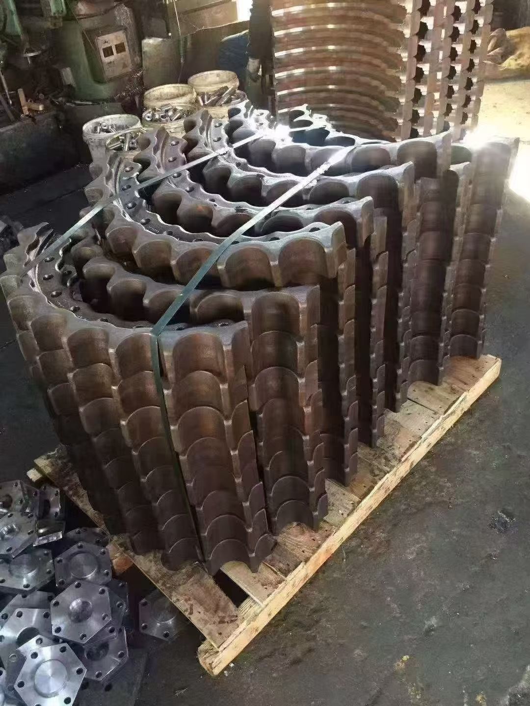 Bulldozer 9‑tooth drive segment