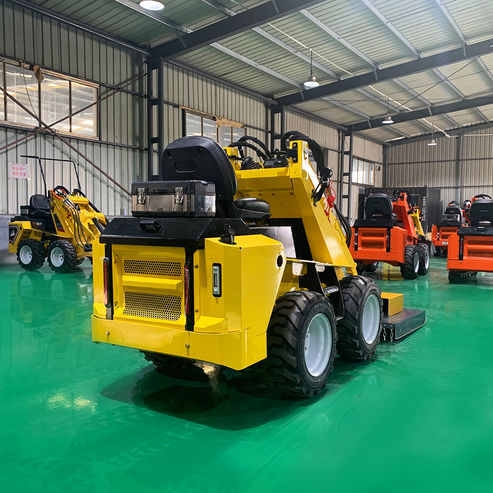 RW28‑8 轮式小型滑移装载机 ZONSENROTO 23HP 汽油发动机 EPA 欧五 3‑泵电控附件阀 工程机械
