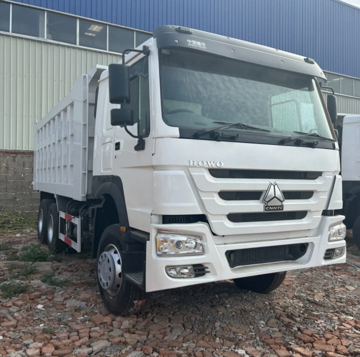 Sinotruk HOWO 6X4 Dump or Tipper Truck Automatic and Manual Transmission Diesel Fuel Euro 2 Standard Good Condition Used New for Paraguay