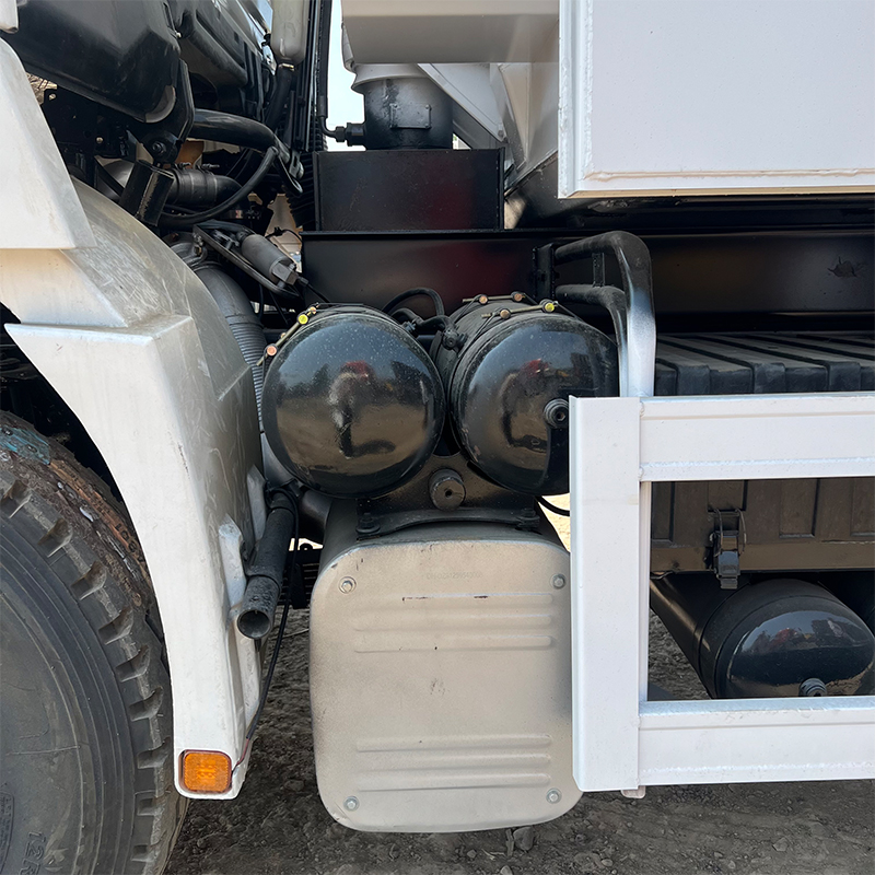 Reliable Refurbished 6x4 Shacman Heavy-duty Dump Truck Suitable for Complex Road Conditions