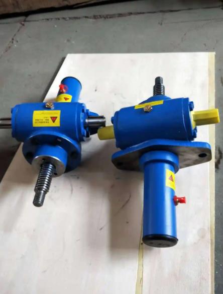 Vertical installation of screw lift, worm gear transmission, high-precision lifting equipment