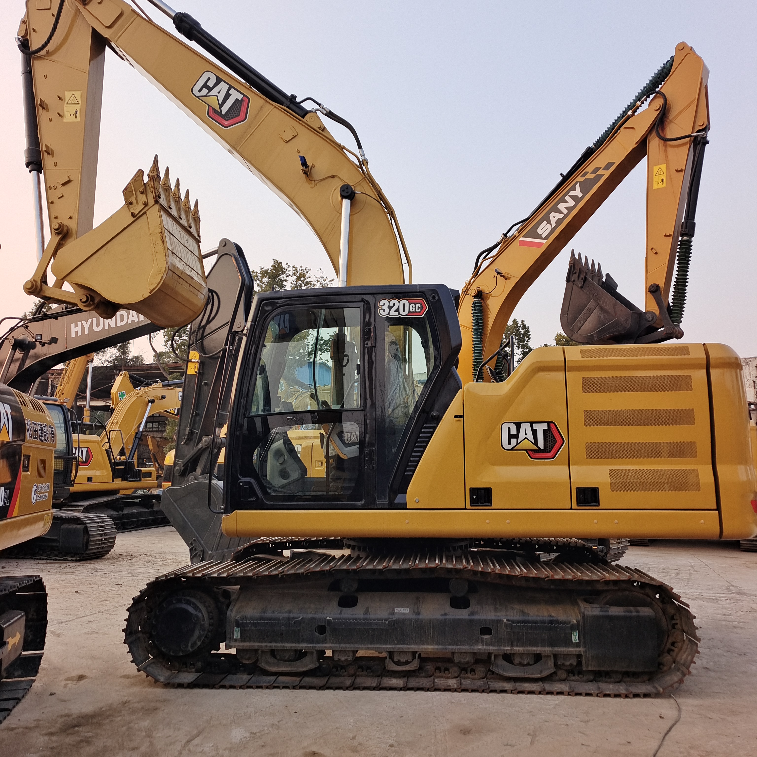 Excavadora Cat320gc usada original de Japón Cat330gc Cat320 Cat326gc Cat323gc Excavadora Caterpillar 324d