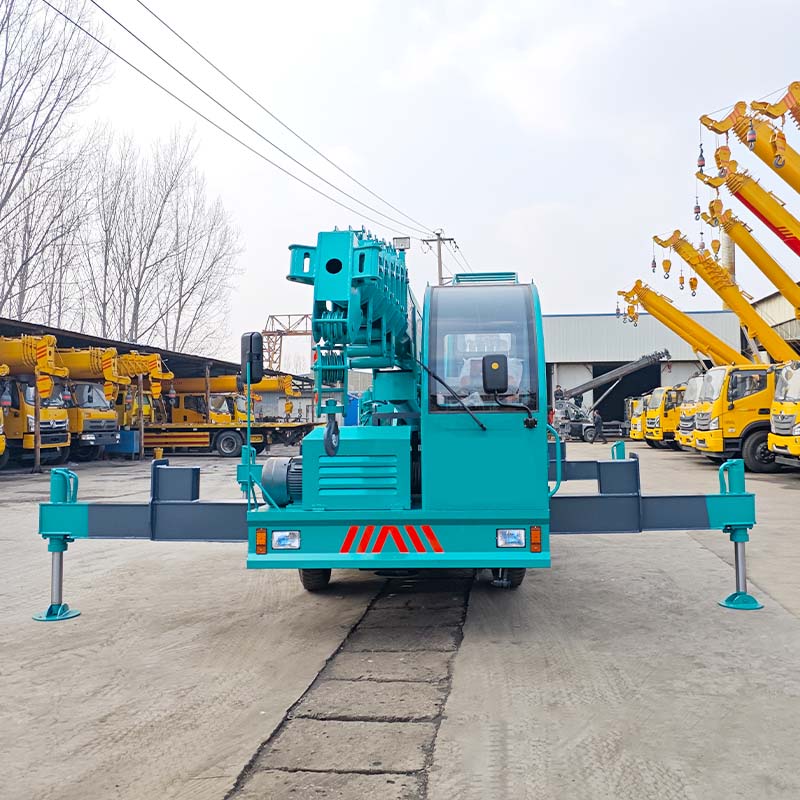 Custom 8-Ton Hydraulic Truck Crane – Telescopic Boom Mobile Lifting Machinery